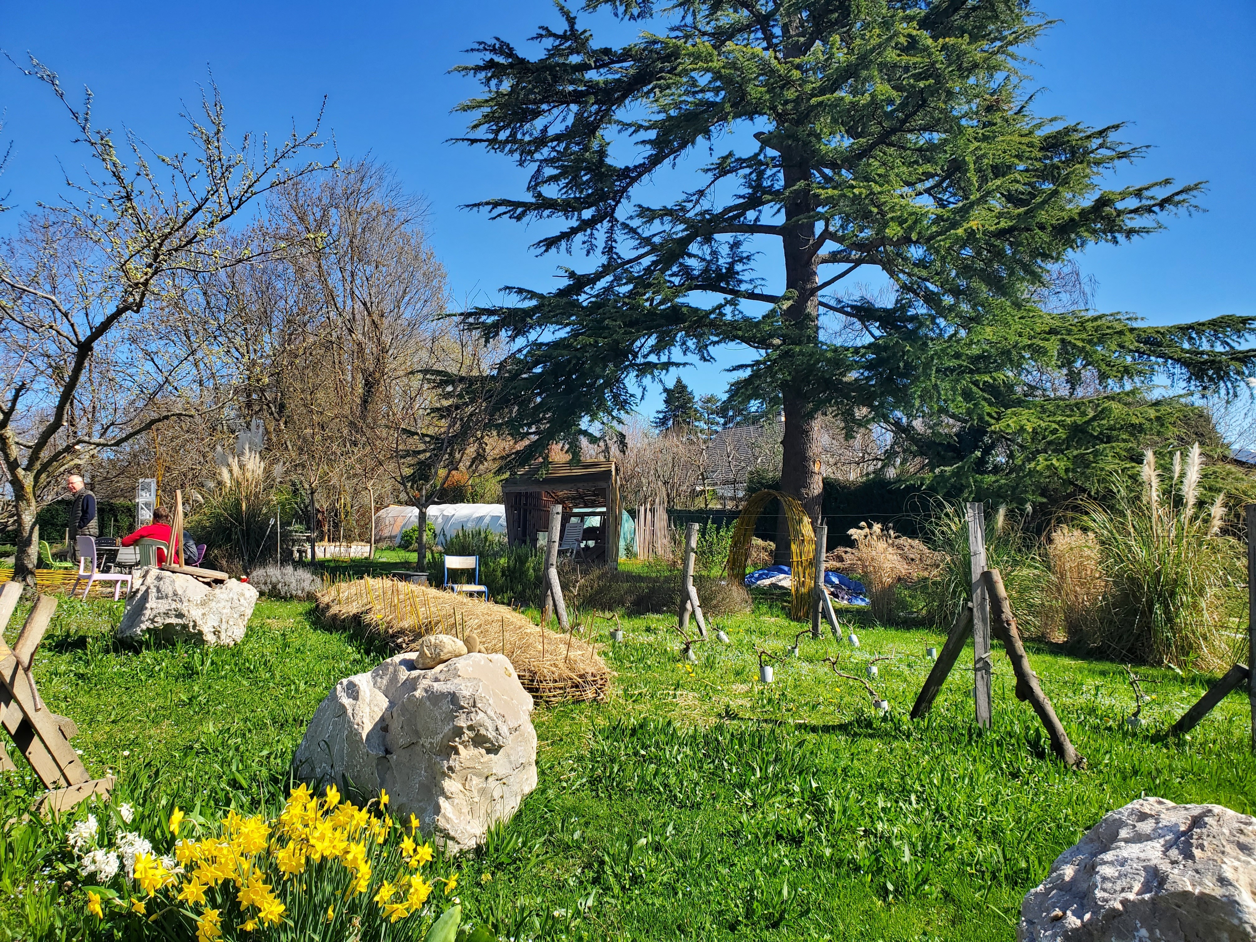 Bienvenue au jardin du centre médico-psychologique Montjay