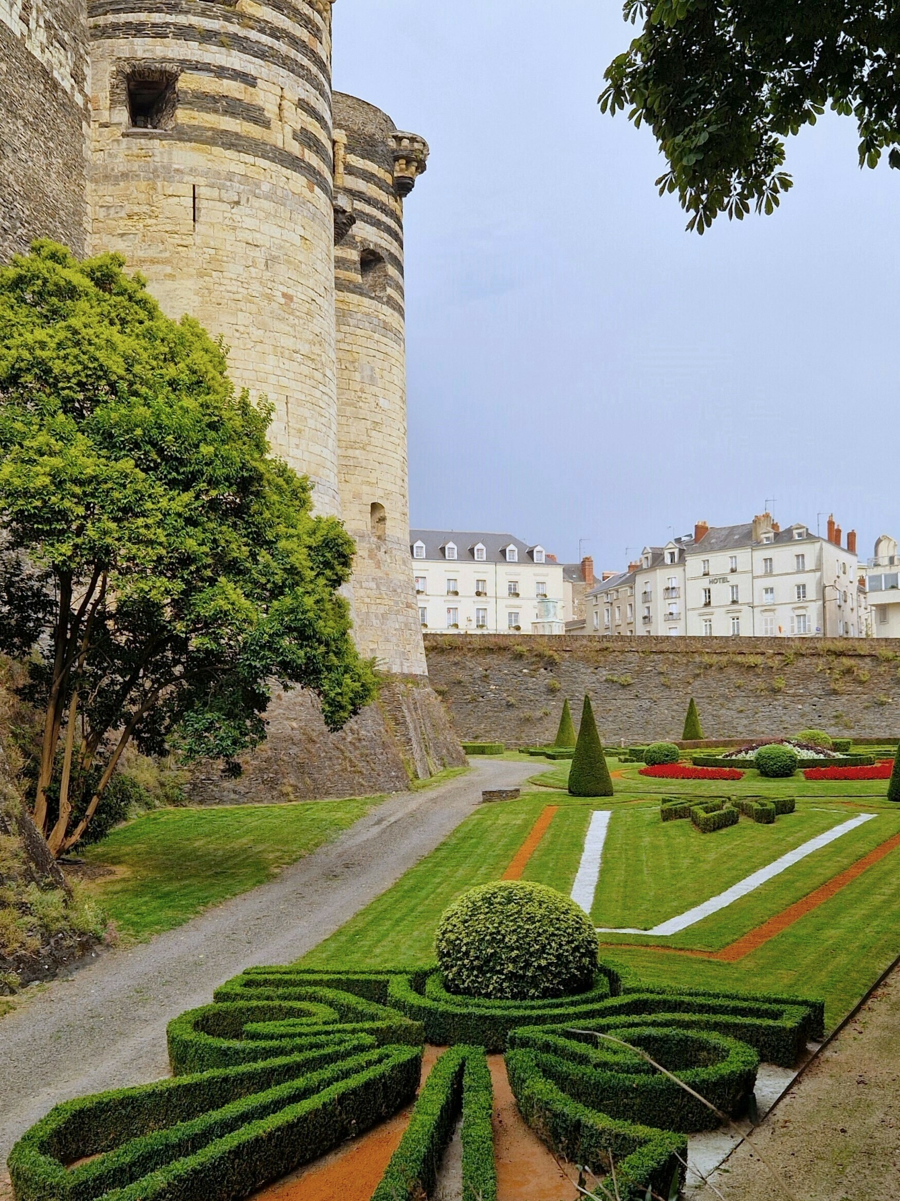 Le château, de bas en haut !