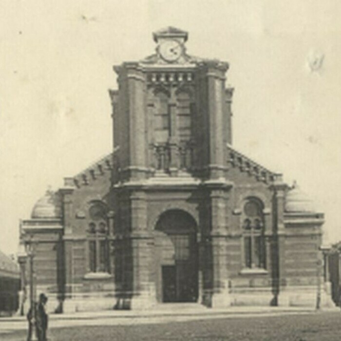 De la chapelle du Saint Sépulcre aux deux églises du même nom