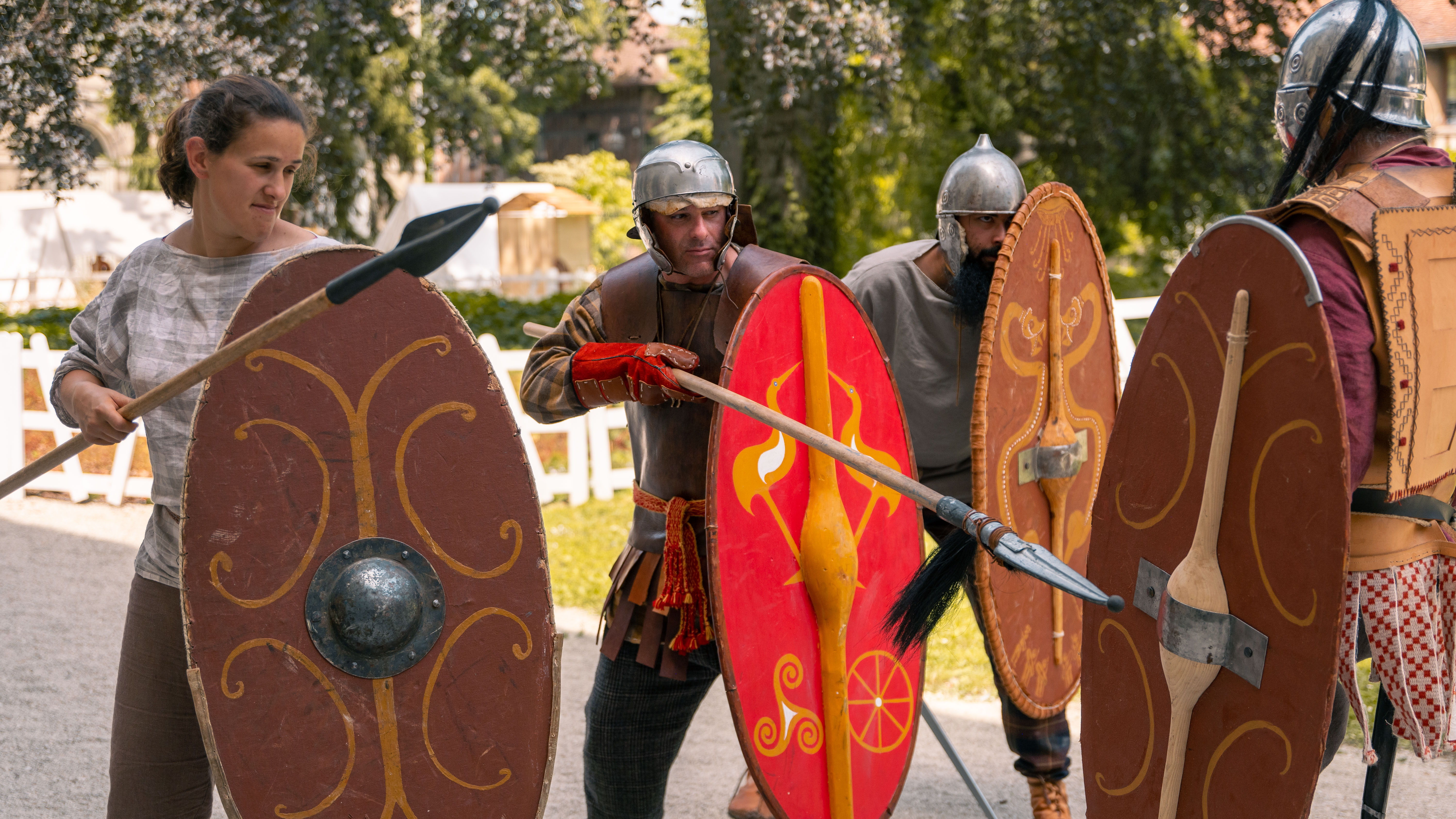 Démonstrations par la Branno Teuta dans l'exposition Lavau, un prince celte en bord de Seine