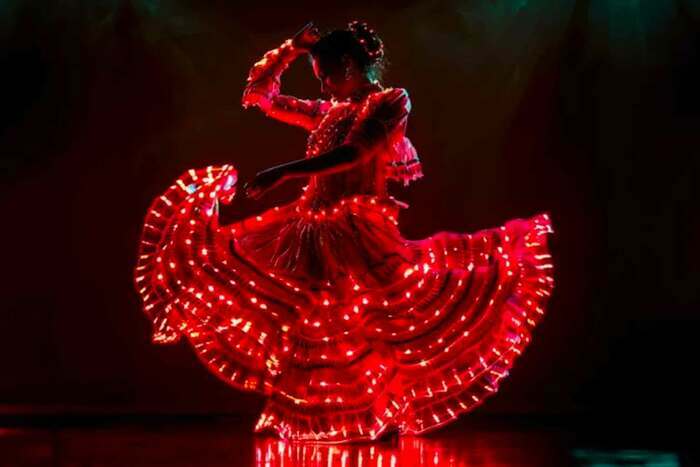 WE CALL IT FLAMENCO