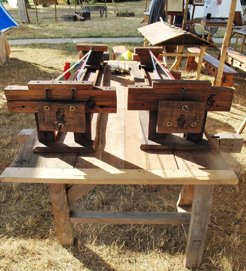 Atelier cordes et taille de pierre