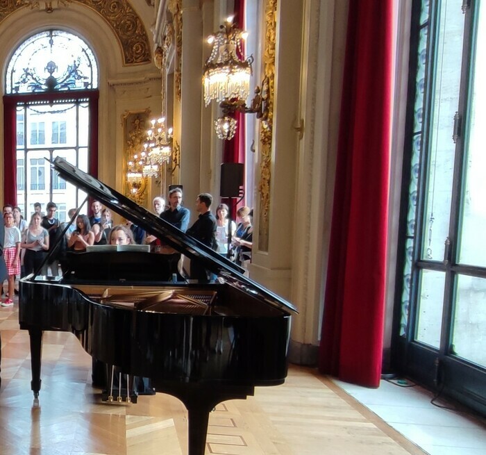 Parade à tous les étages à l'Opéra
