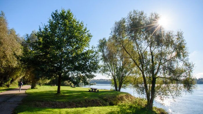 Bike ride: from Pont-de-Bois to the Chain of Lakes
