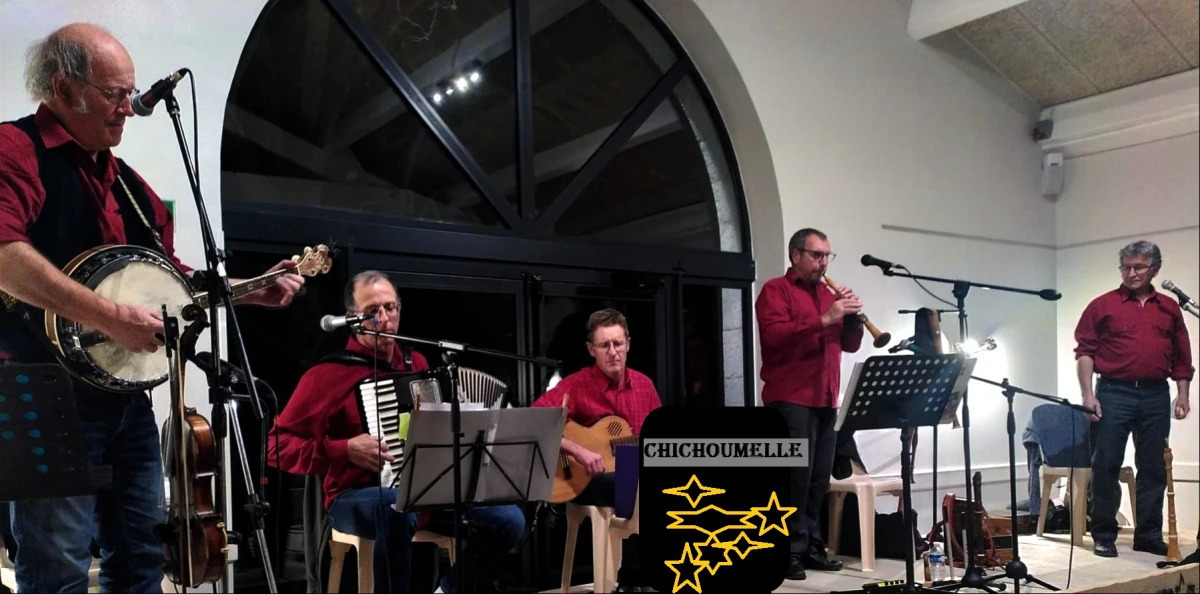 Bal trad au Beaucet avec le groupe Chichoumelle