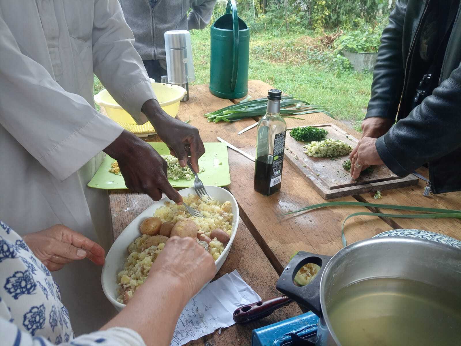 Atelier cuisine avec l'Association Culture(s) en Herbe(s)