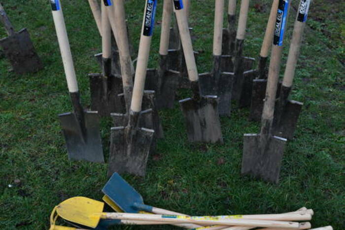 Plantation citoyenne au jardin de la Poterne