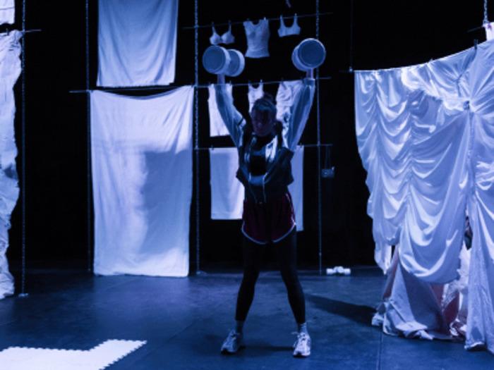 Tristes en été - Compagnie Adèle Bazar | Théâtre Massenet et Théâtre de la Verrière