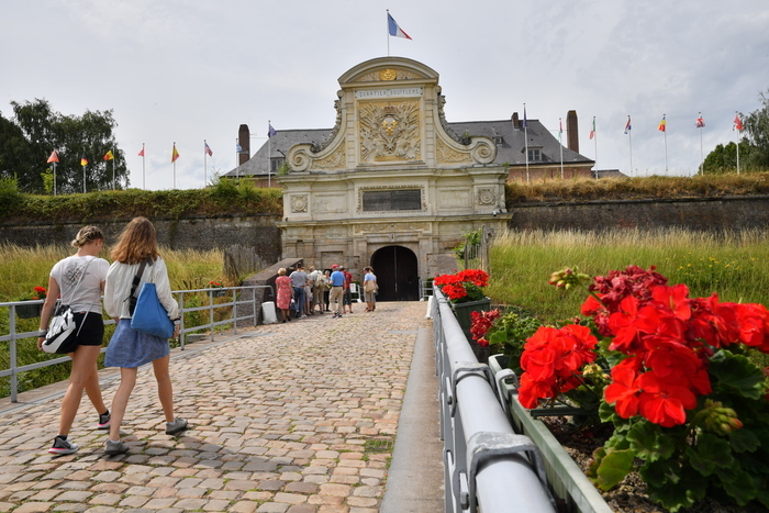 Un dimanche, un quartier : du cœur de ville à la porte Royale
