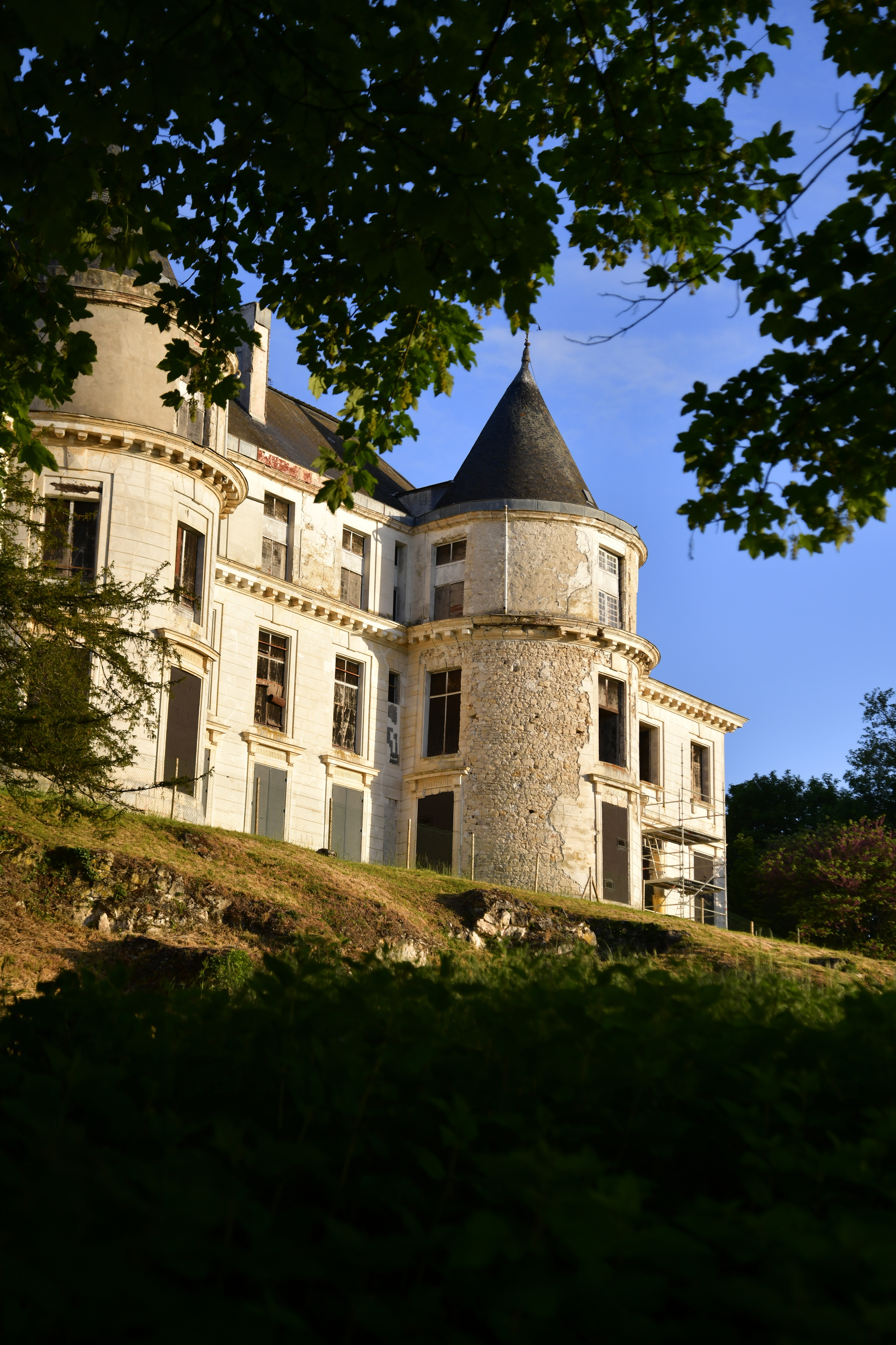 Exposition : Les métamorphoses du château : quand le passé façonne l’avenir