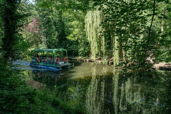Nature over the water: tales