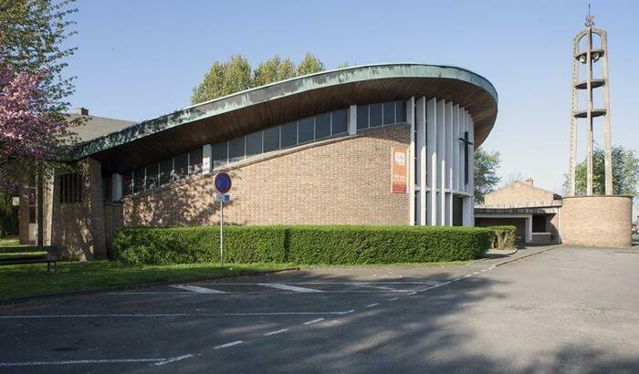 Visite de l'église du Christ Ressuscité à Ronchin