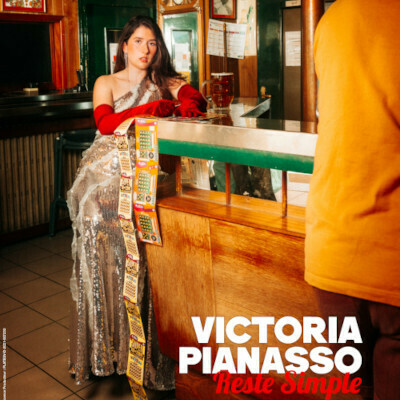 Victoria Pianasso - " Reste simple "