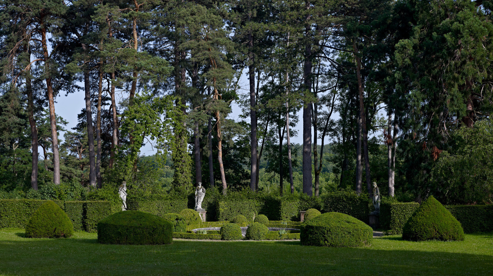 Visite guidée des jardins du Domaine de la Léonardsau