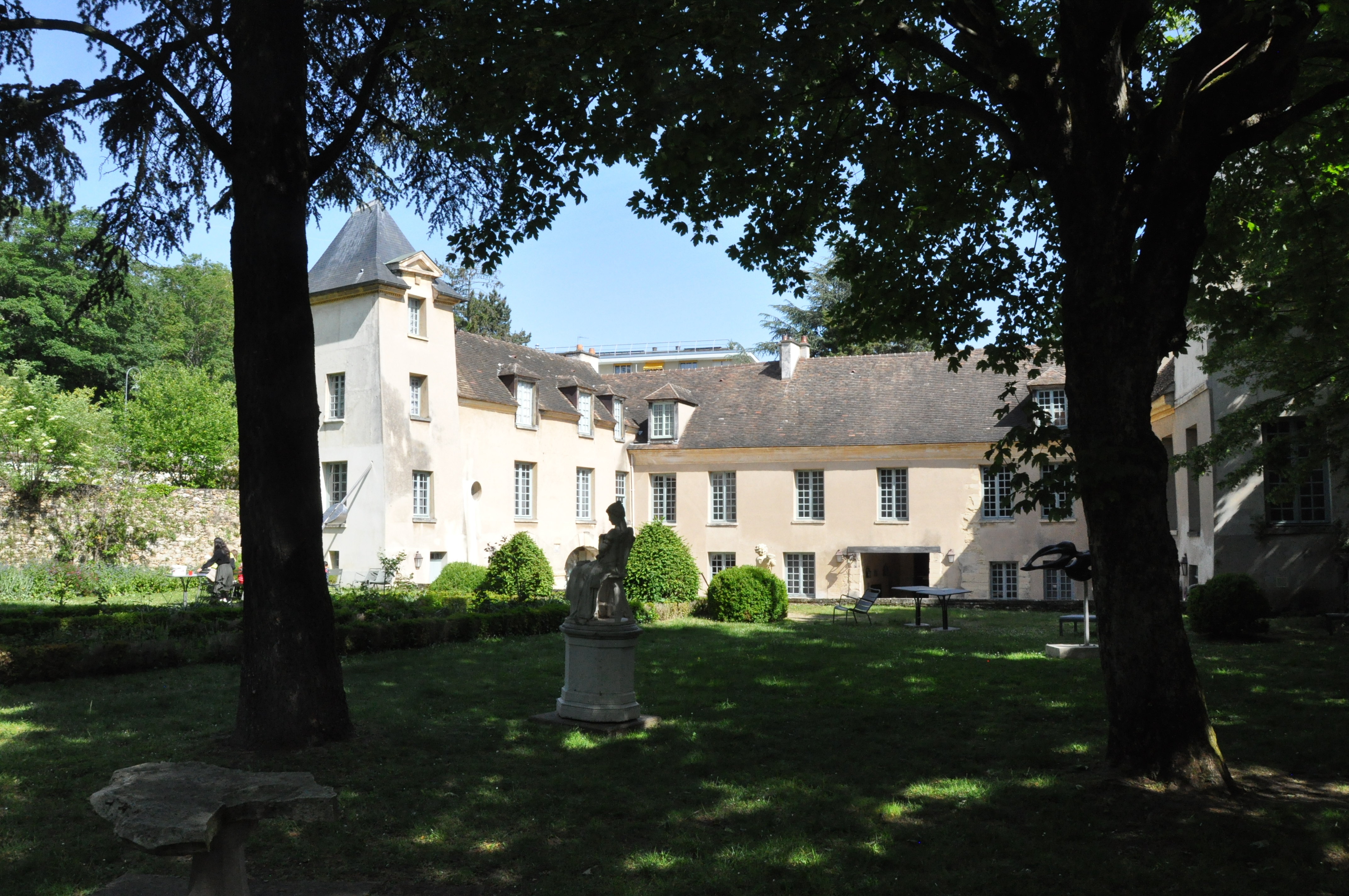Chasse au trésors dans le jardin de sculptures