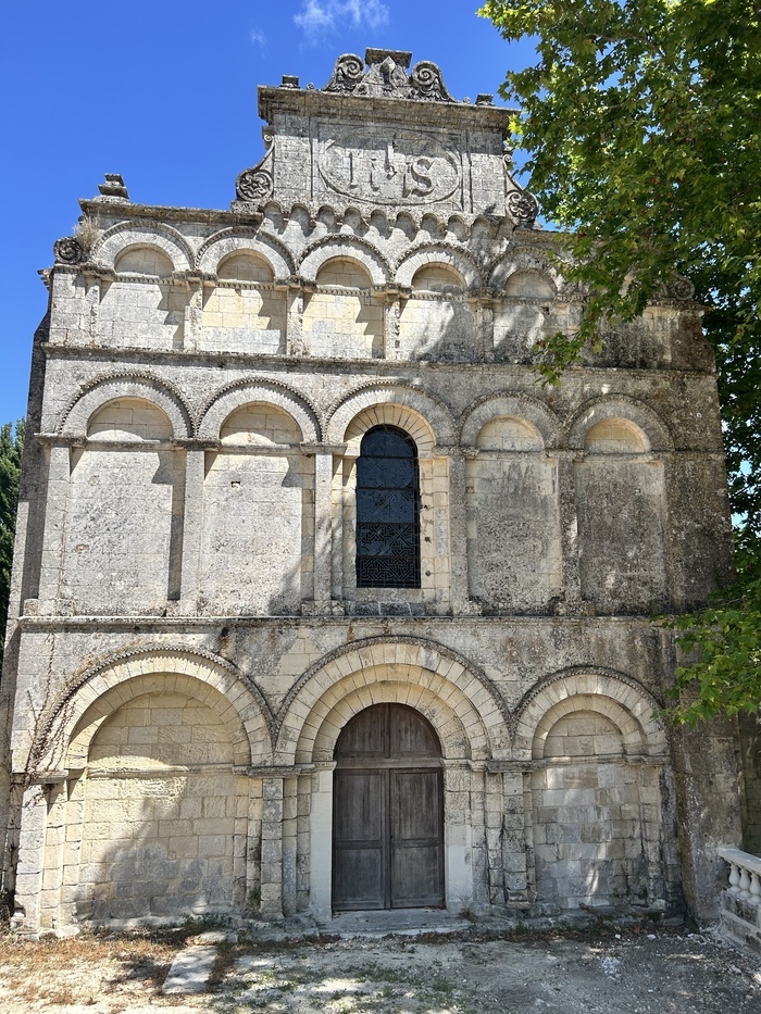 Abbaye de la Tenaille