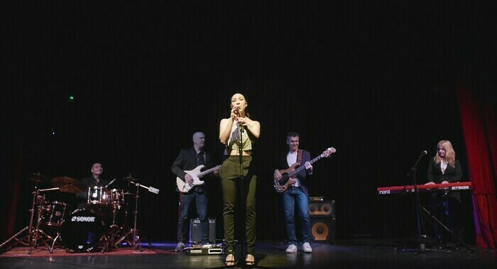CONCERT LIVE DE GROOVE CODE (POP, SOUL AND FUNK)