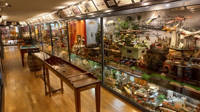 Self-guided tour of the ancient toy museum