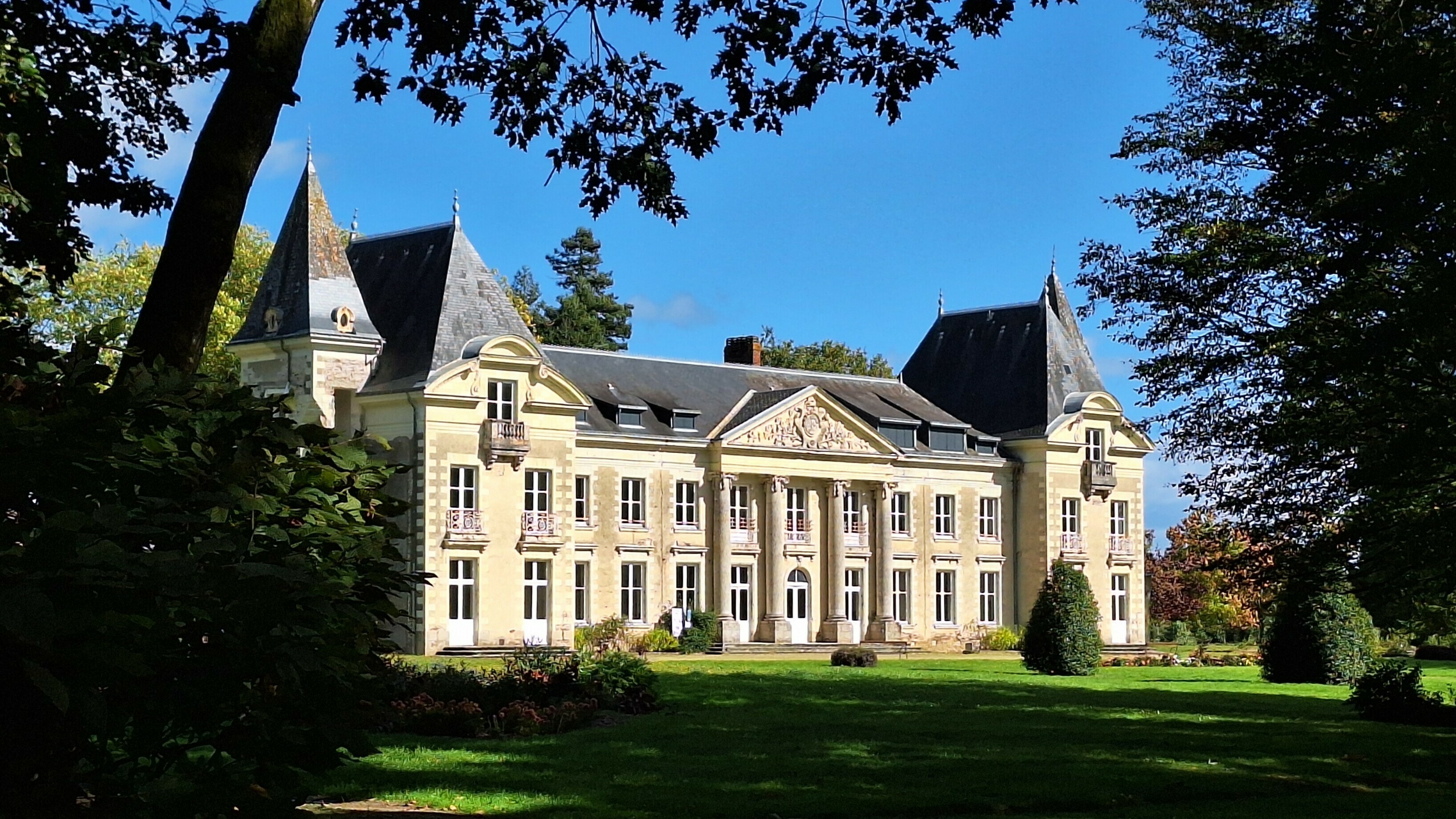 Visite du parc botanique et historique du château de la Droitière