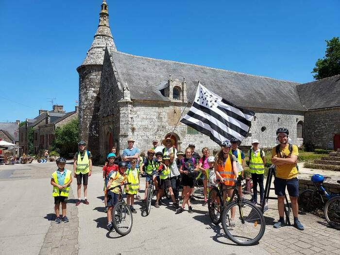 Ouvert aux 9-15 ans pour 2 semaines en camp itinérant à vélo, à la découverte du patrimoine du Morbihan. Du 8 au 21 juillet 2023, vingt places sont ouvertes.