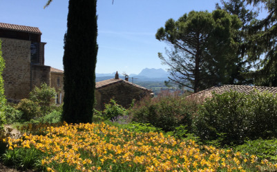 Vue de loin, vue de près
