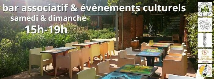 The associative bar Carré Rond