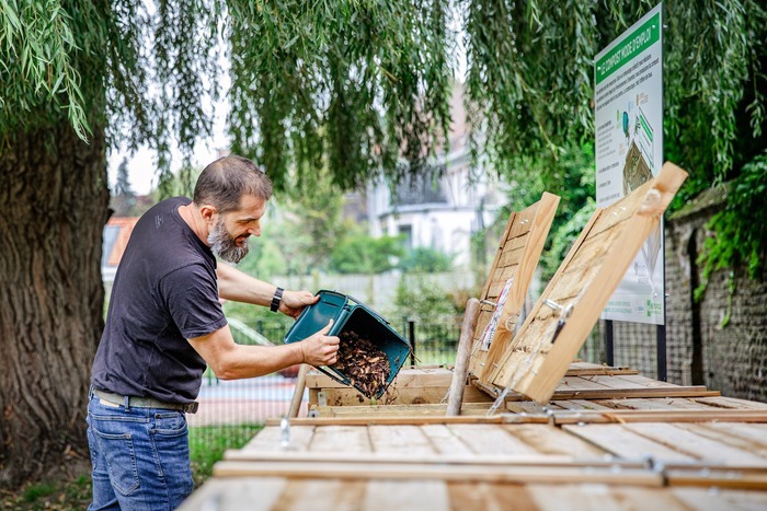 Visite du site de compostage collectif du Jardin Niwa Hanagara