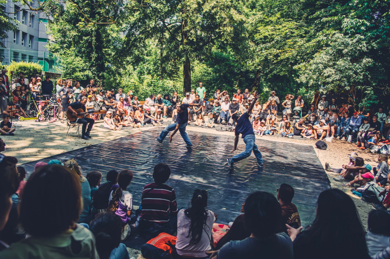 Journées Arts de Rue - Dehors
