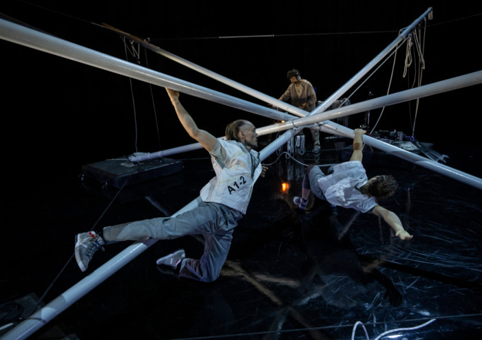 Cirque, danse et voile