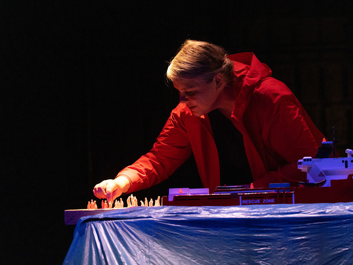 Esquif I À fleur d'eau (Le Grand Bleu)