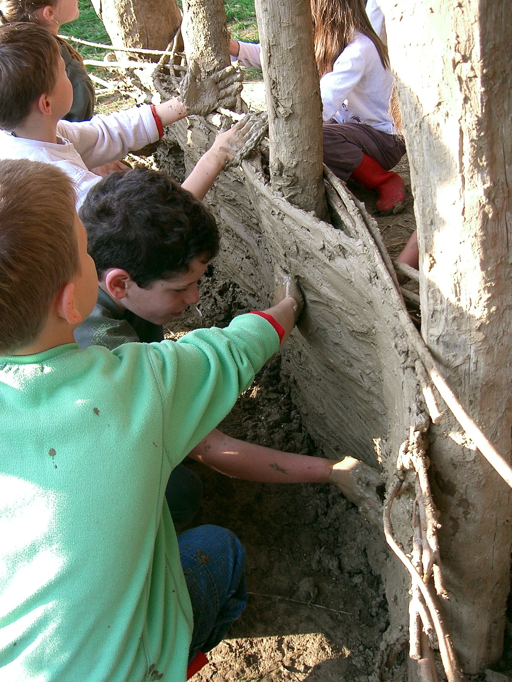 Initiation aux techniques de construction de la Préhistoire.