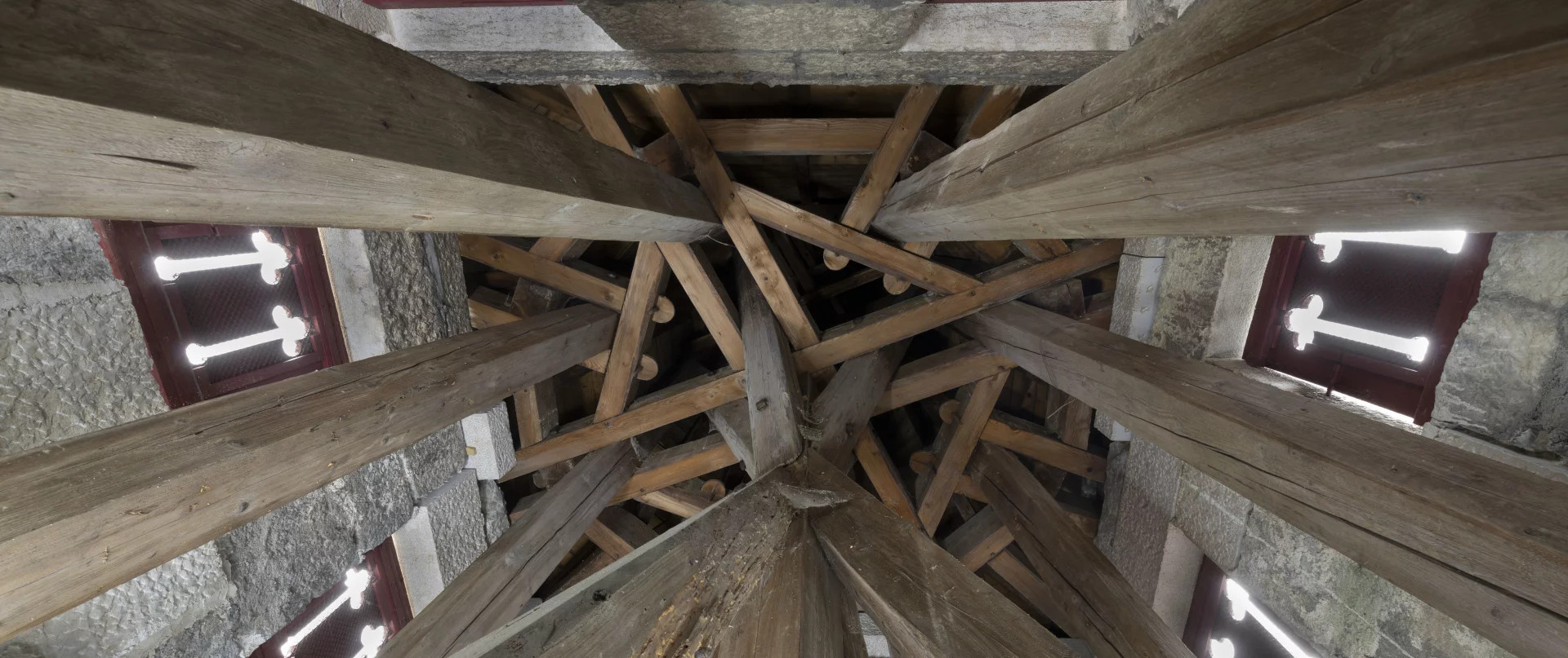Sous les toits des cathédrales