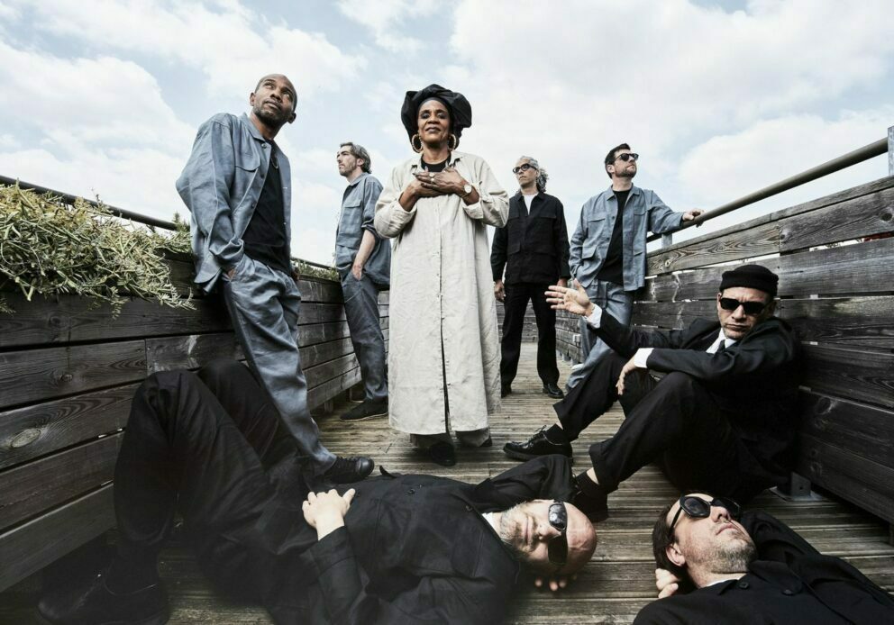 Arat Kilo feat. Mamani Keita & Mike Ladd