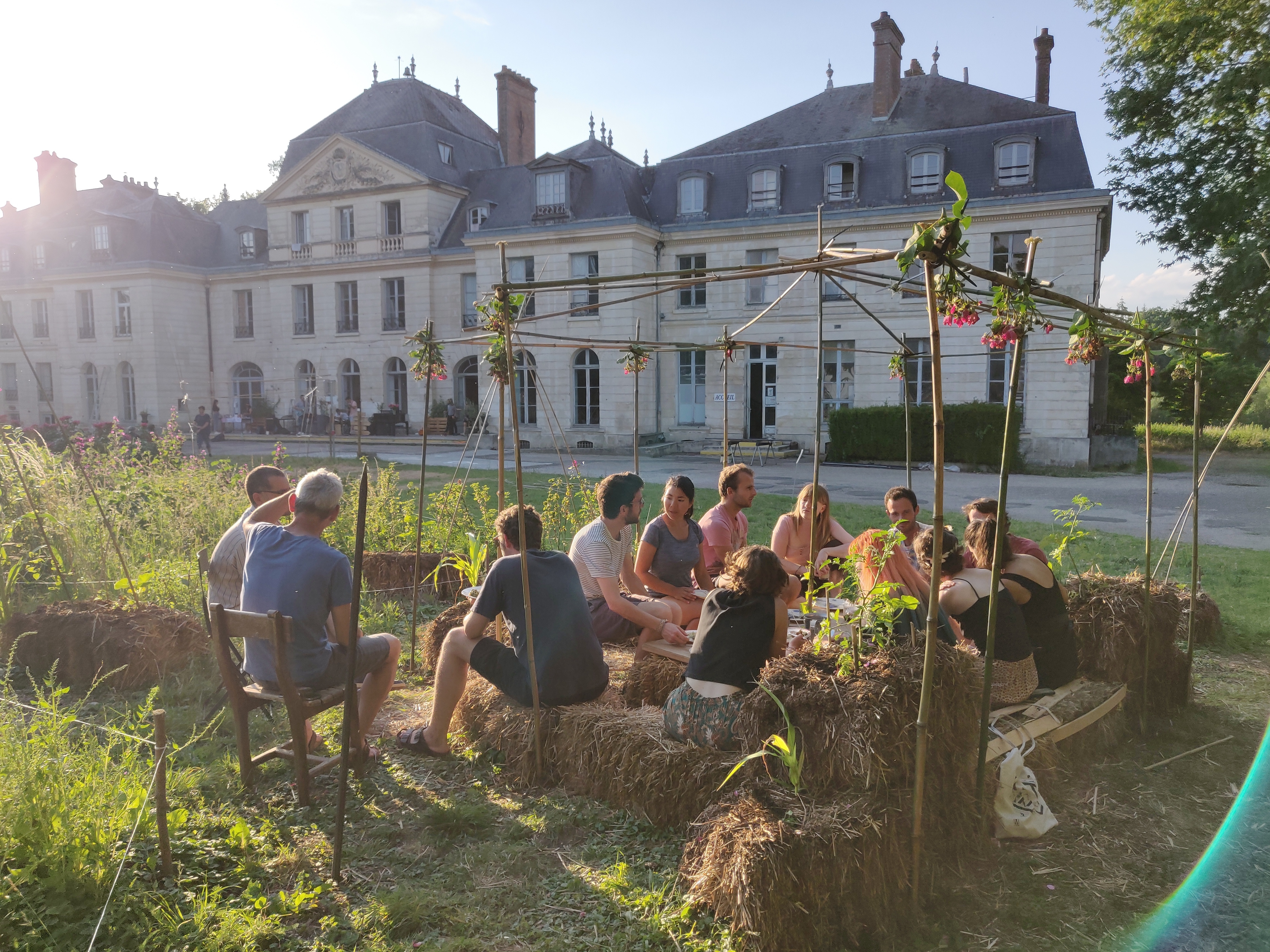 Cabaret d'improvisation théatrale, LIV