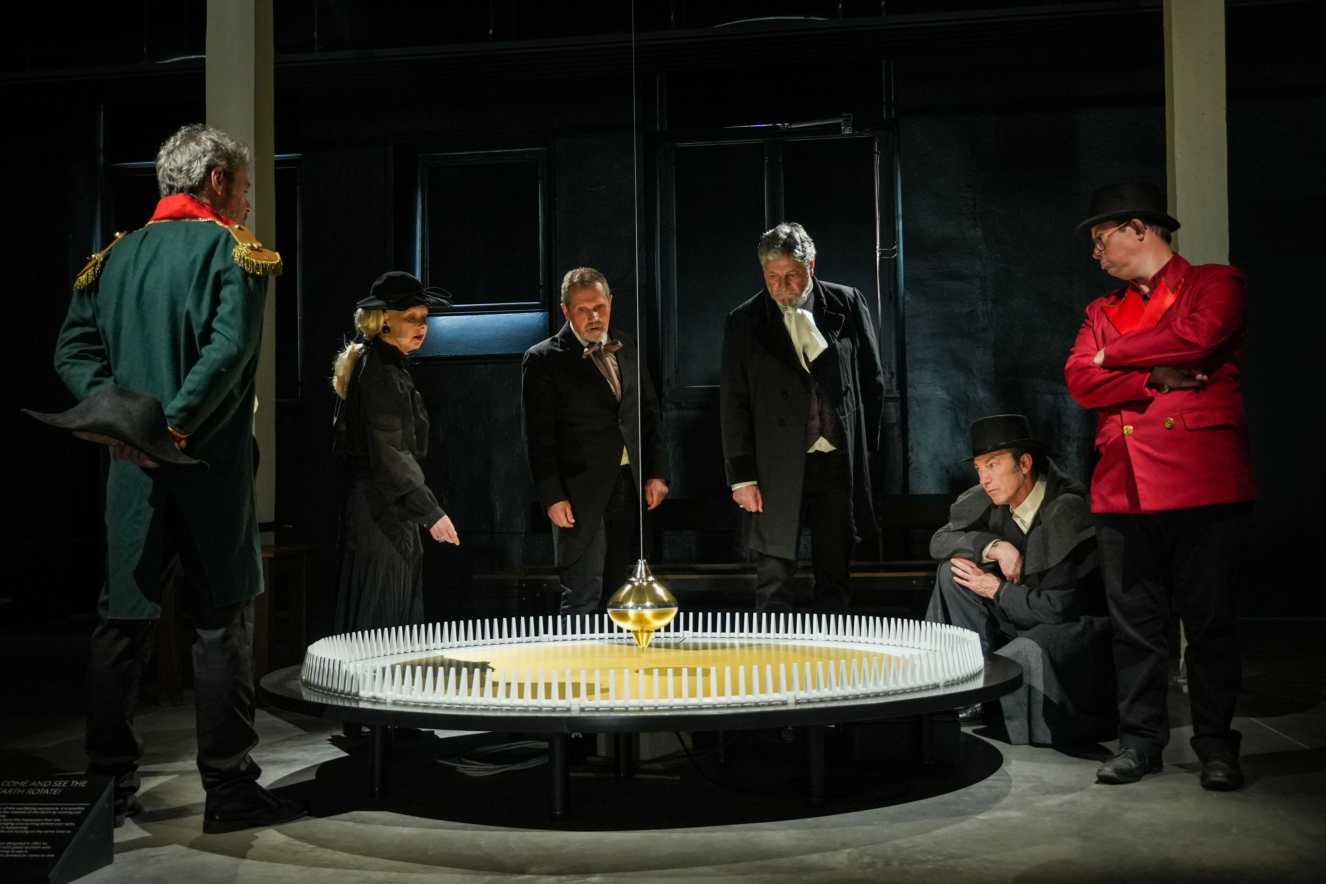 Une nuit de théâtre, d'histoire et de sciences
