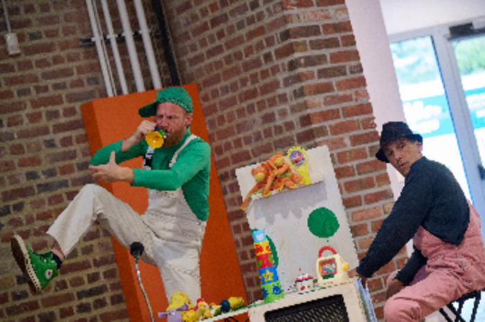 Toytoy, les colporteurs pouëtiques