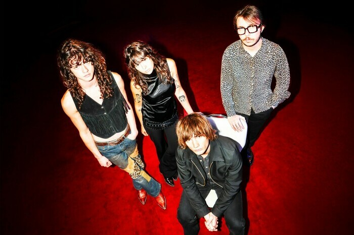 Dynamite Shakers et Jools en concert