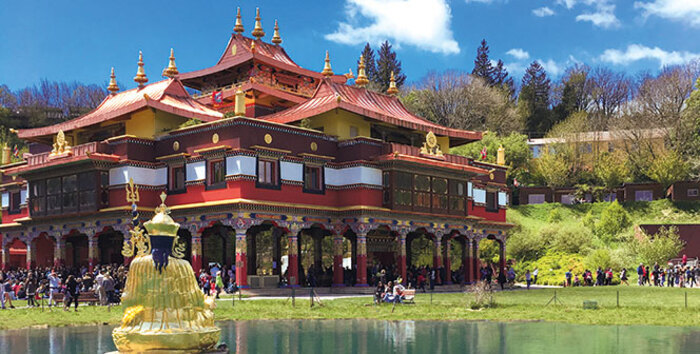 Lérab Ling Temple Bouddhiste