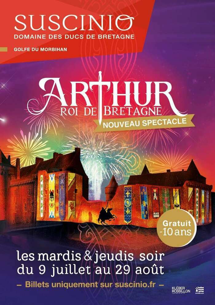 son & lumière mêlant projection sur les murailles du château et effets pyrotechniques