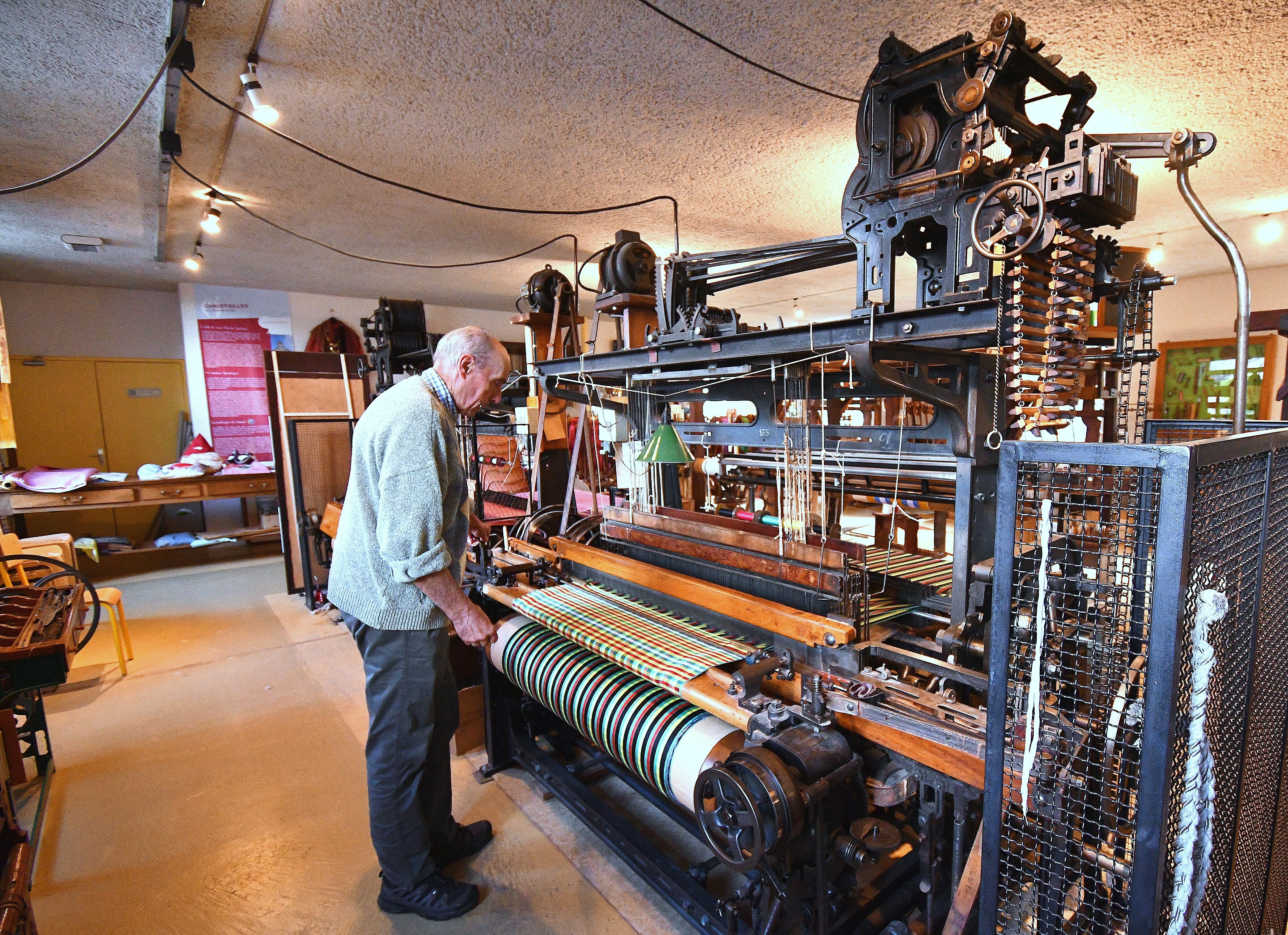 Visite du tissage à l'ancien