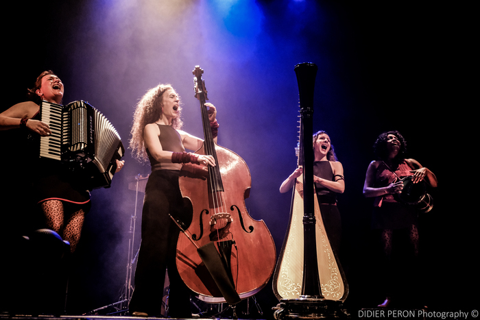 Concert Zalinka dans le cadre de la Journée internationale du droit des femmes.
