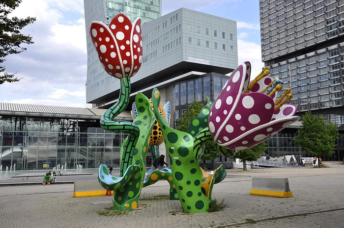 Esplanade entre la gare Lille-Europe et les Tulipes, lille (59)