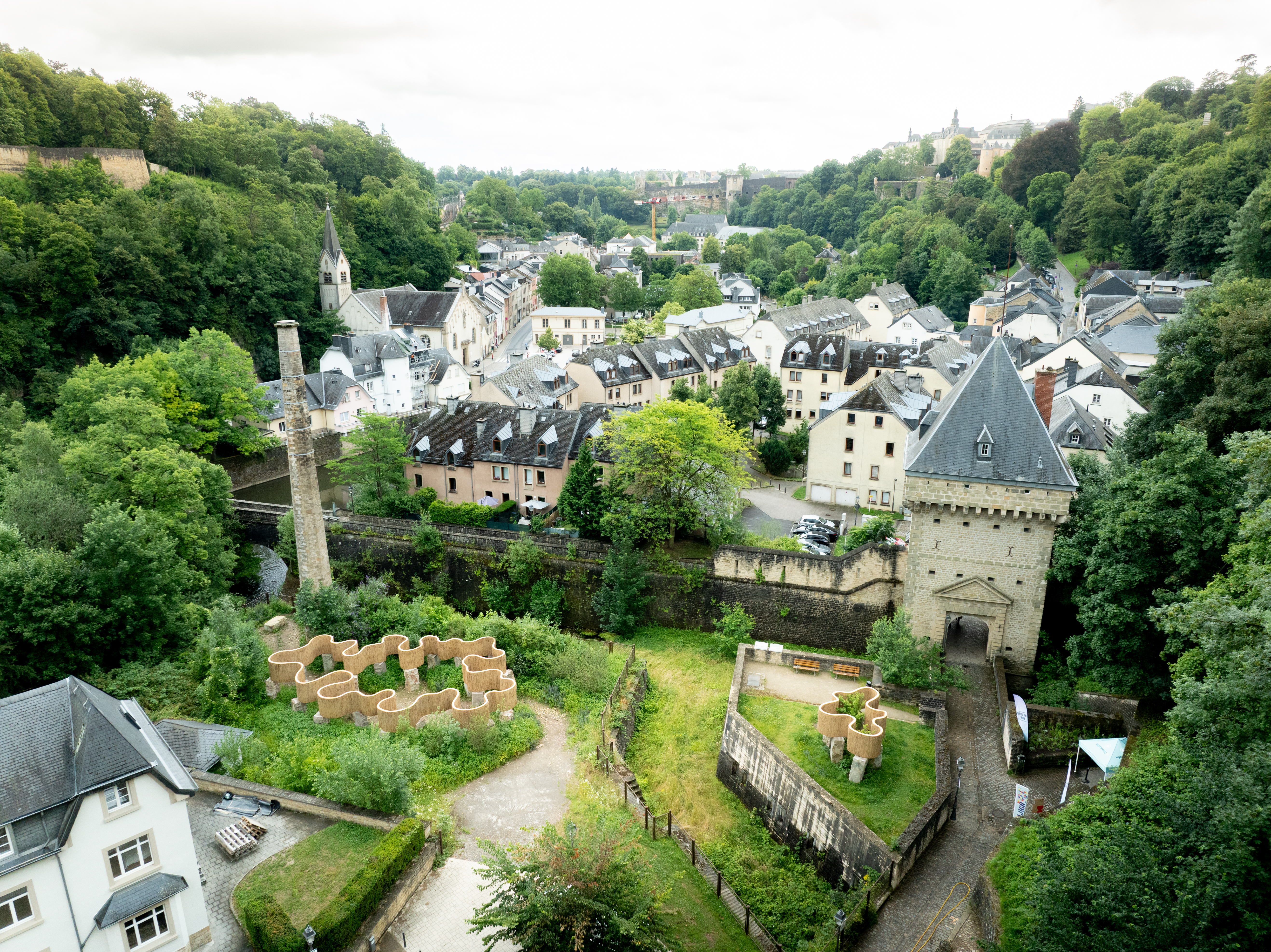 Parcours inédit de la LUGA à travers les jardins urbains qui continuent de rythmer la ceinture verte de la capitale