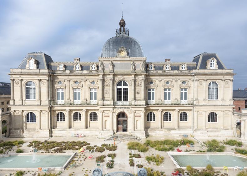 Les étudiants à l'œuvre