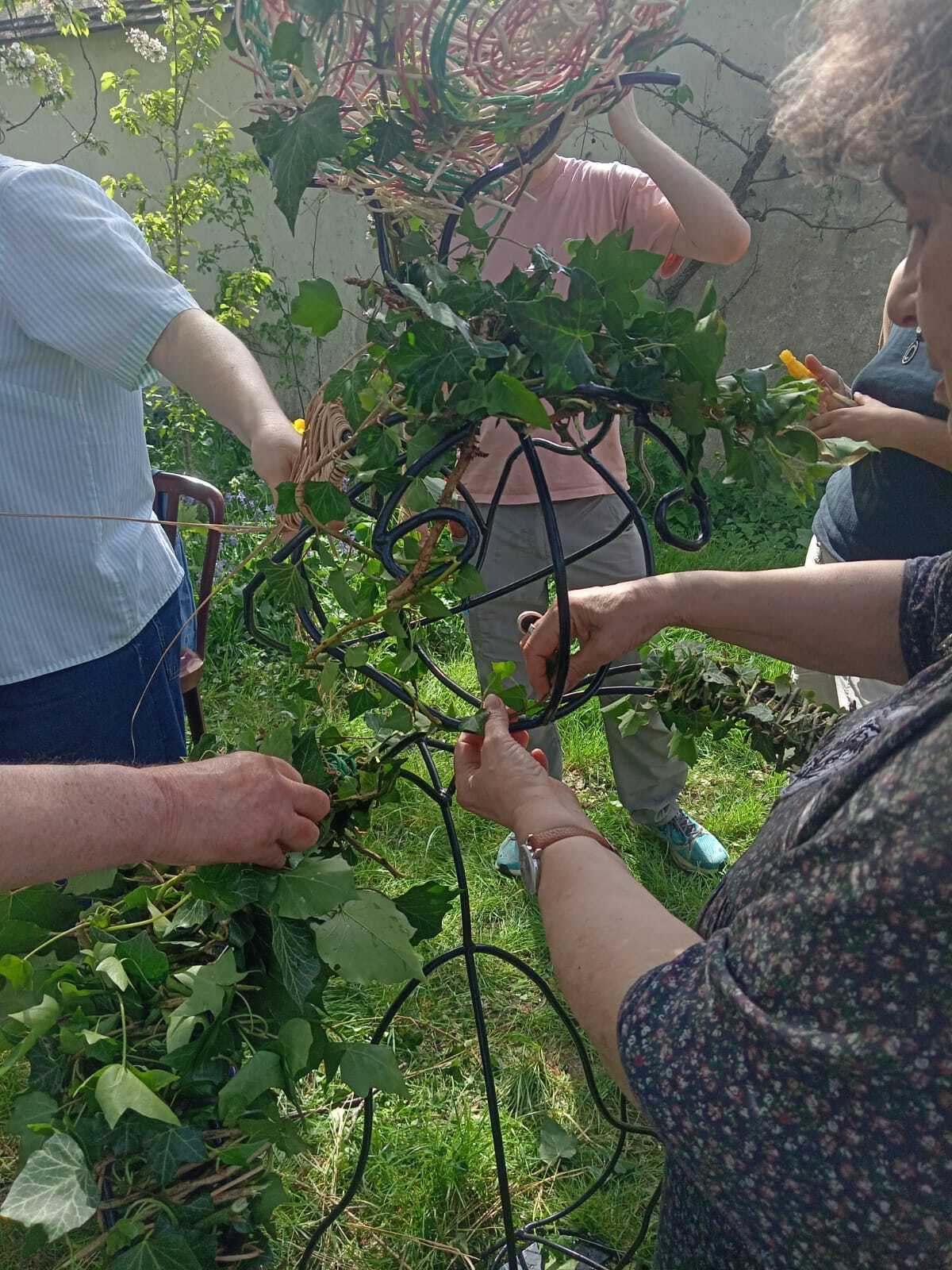 Atelier créations végétales avec l'association Culture(s) en Herbe(s) et la Maison Populaire de Montreuil