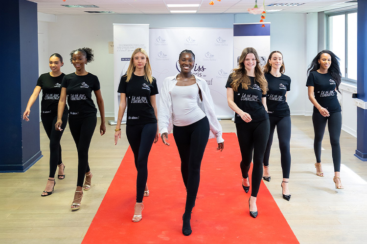 Cours de catwalk avec Kadidja Touré