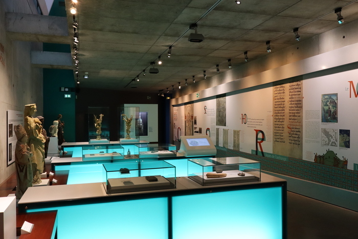 Scriptorial d'Avranches - musée des manuscrits du Mont Saint-Michel