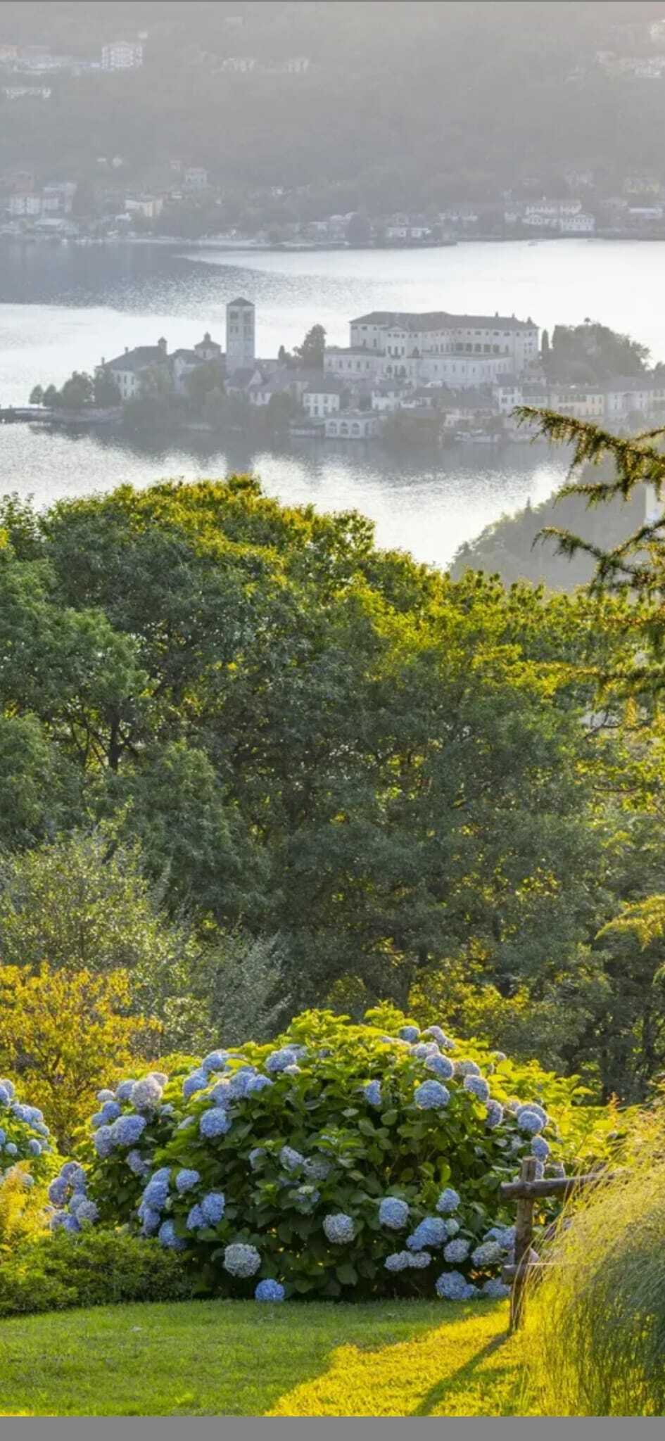 Jardin avec vue romantique de paysage