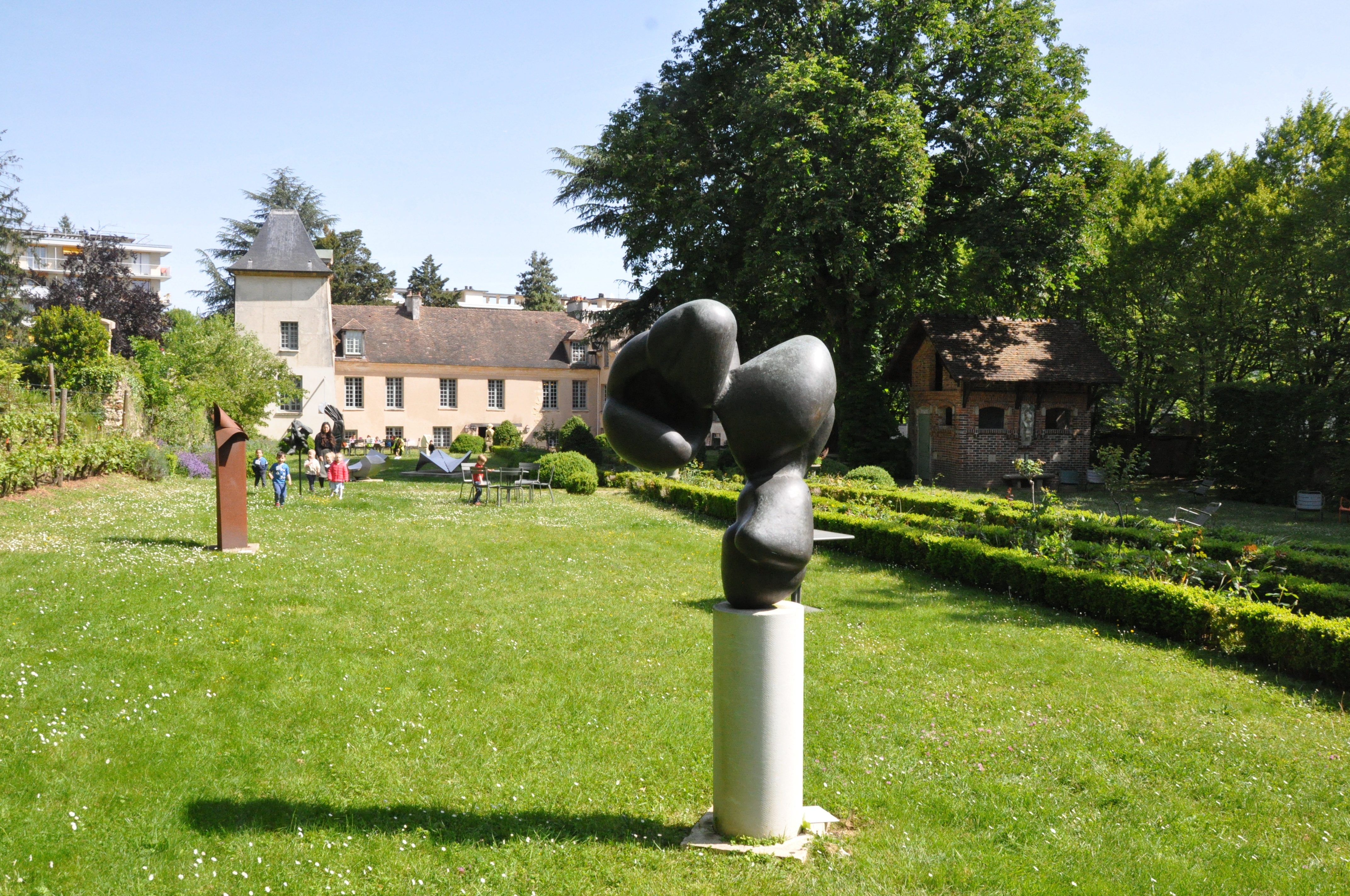Atelier de broderie | Musée d'art et d'histoire de Meudon