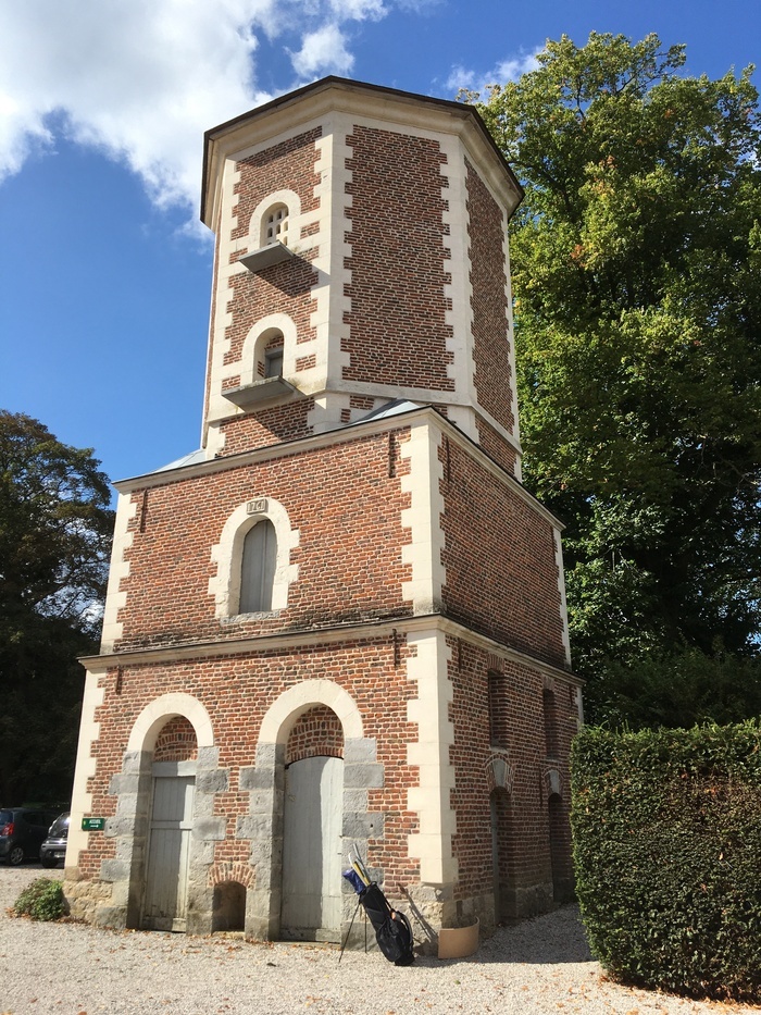 Château du Sart : Visite guidée du pigeonnier et découverte du golf